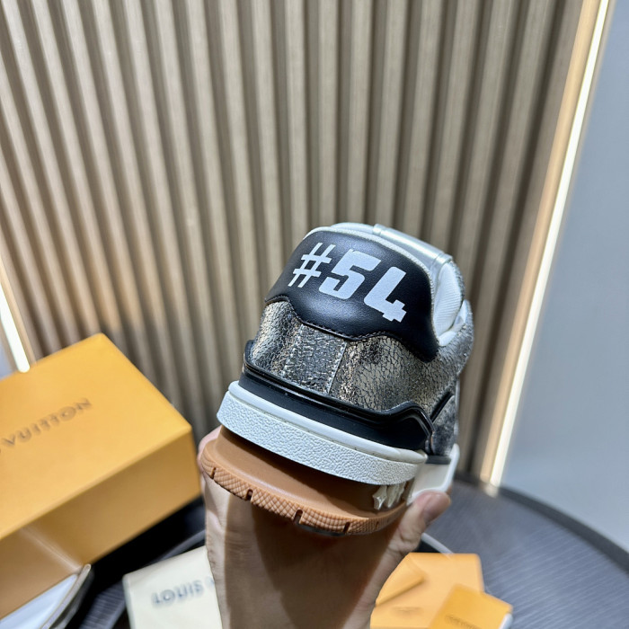 LOU1VTON SNEAKER