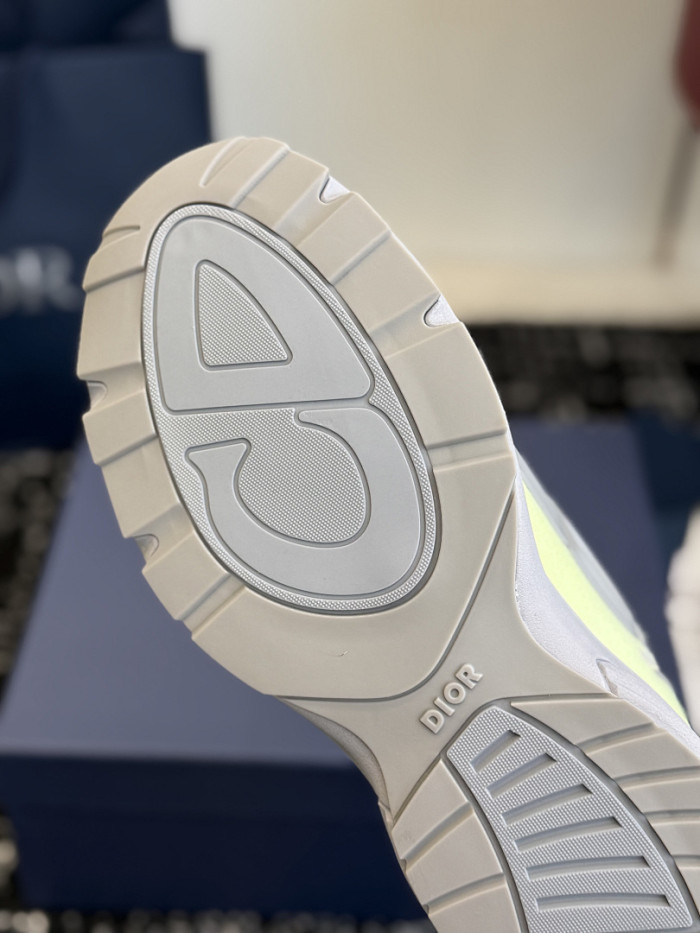 D1OR B30 SNEAKER