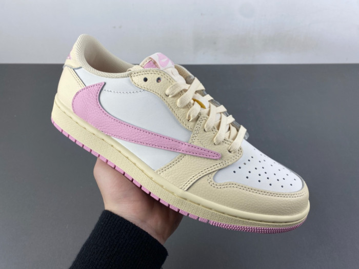 Travis Scott x Air Jordan 1 Low OG IQ7604-100