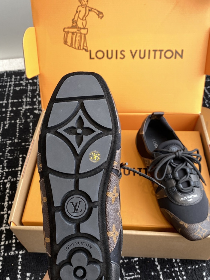 LOU1VTON SNEAKER
