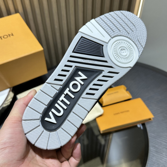 LOU1VTON SNEAKER