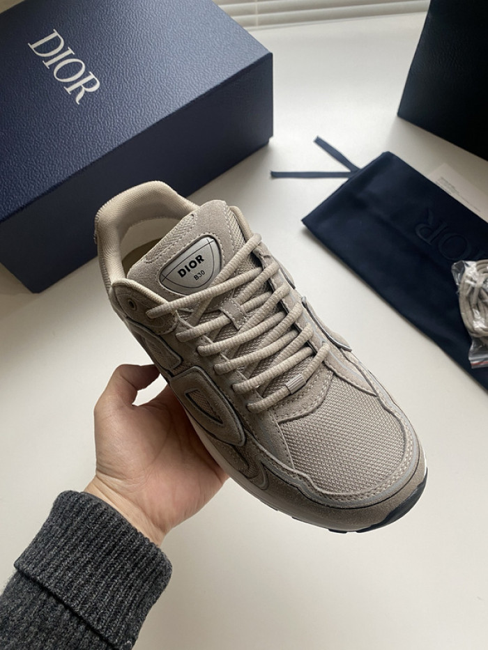 D1OR B30 SNEAKER