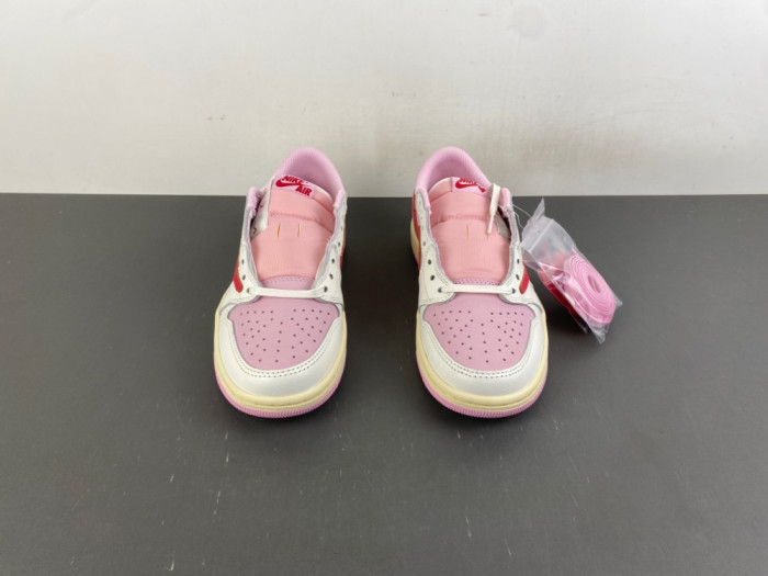 Travis Scott x Air Jordan 1 Low OG IQ7604-101