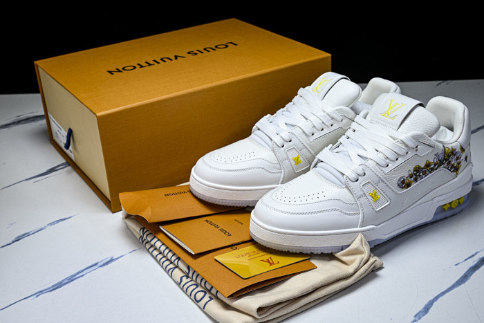 LOU1VTON SNEAKER