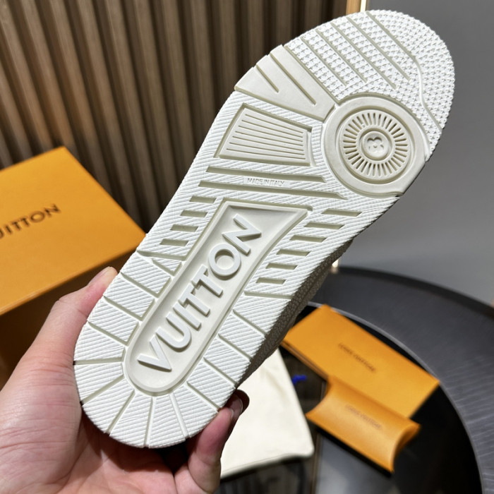 LOU1VTON SNEAKER