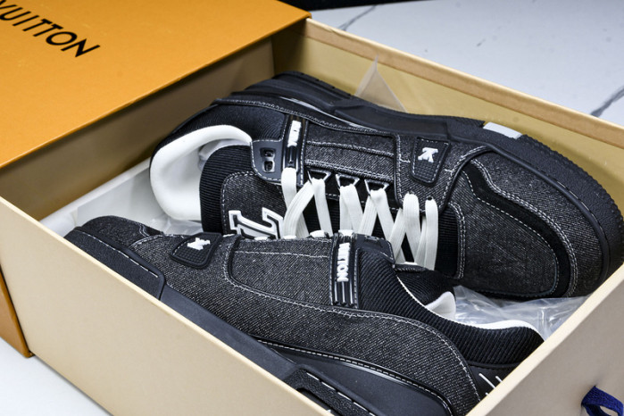 LOU1VTON SNEAKER