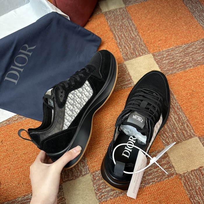 D1OR B25 RUNNER SNEAKER