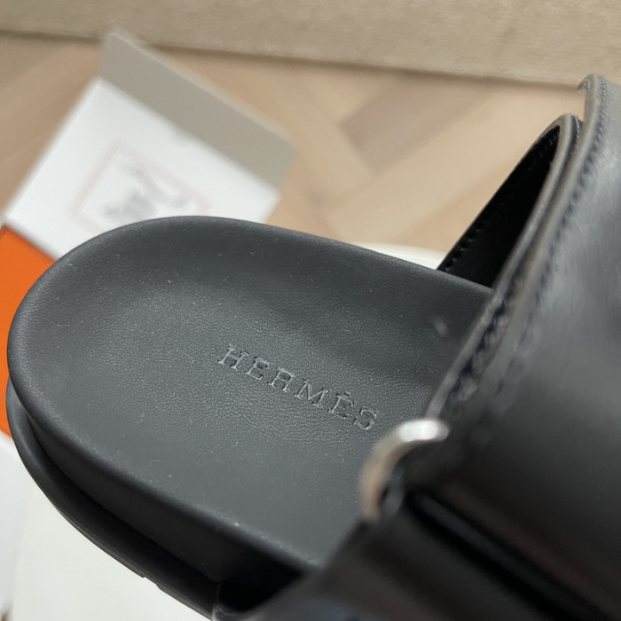 Her*mès Sandal