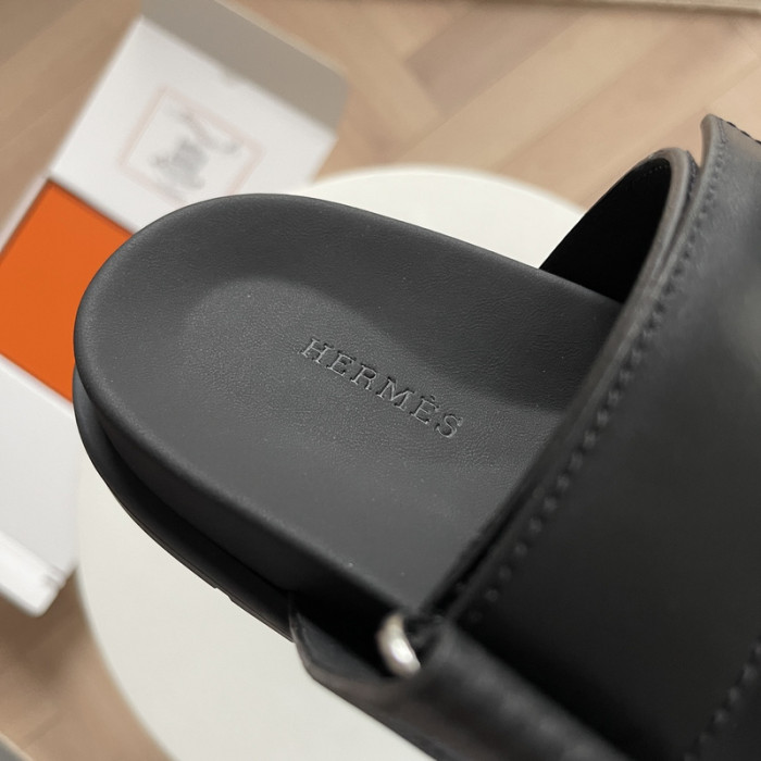 Her*mès Sandal