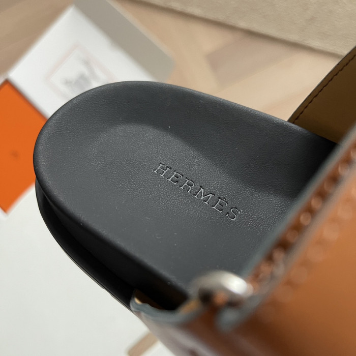 Her*mès Sandal