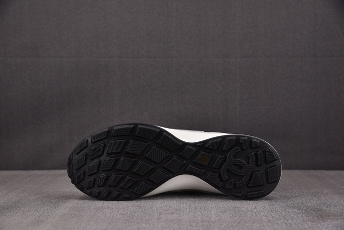 ch*nel sneaker