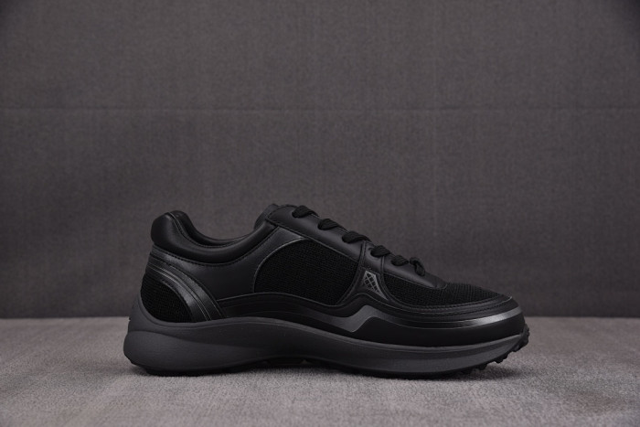 ch*nel sneaker