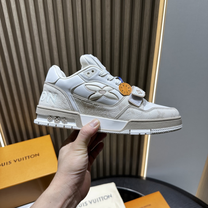 LOU1VTON SNEAKER
