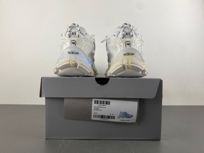 BLCG RUNNER SNEAKER (LED)