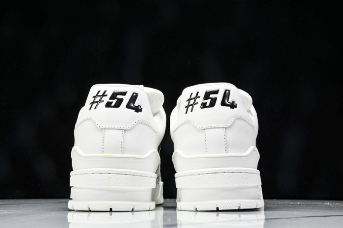 LOU1VTON SNEAKER