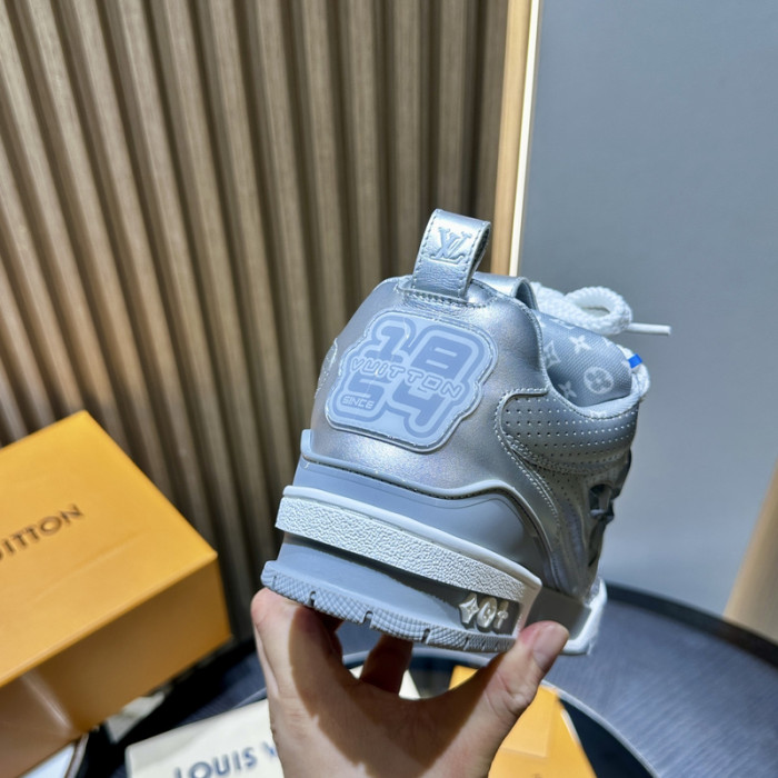 LOU1VTON SNEAKER
