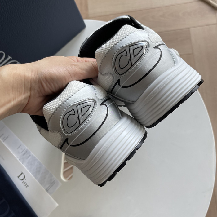 D1OR B30 SNEAKER