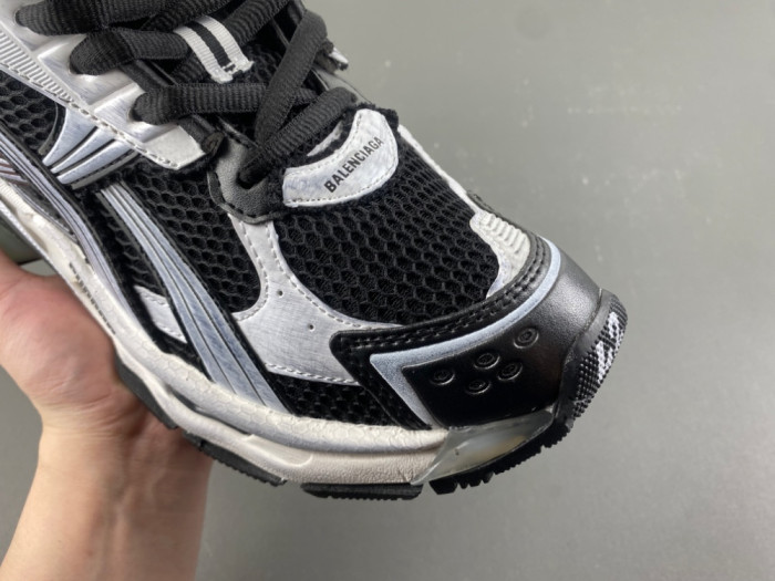 BLCG RUNNER SNEAKER (LED)