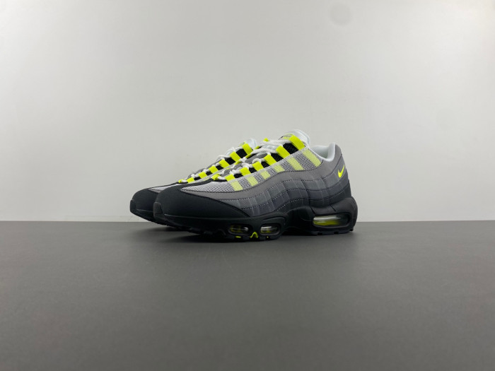 Nike Air Max 95 OG Neon
