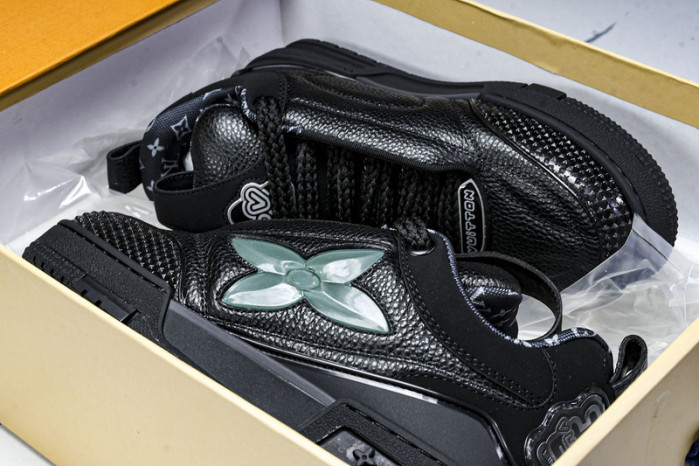 LOU1VTON SNEAKER
