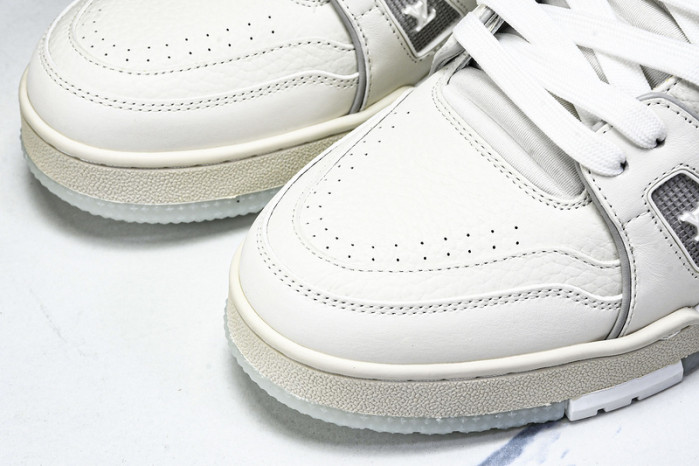 LOU1VTON SNEAKER
