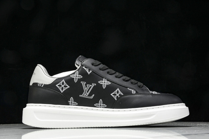 LOU1VTON SNEAKER