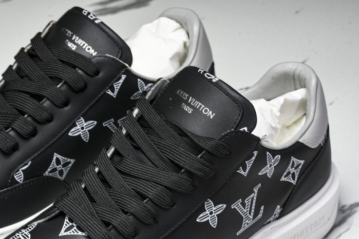LOU1VTON SNEAKER