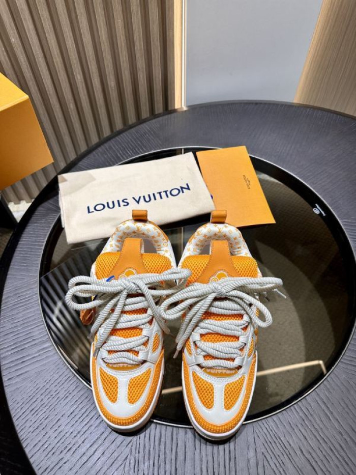 LOU1VTON SNEAKER