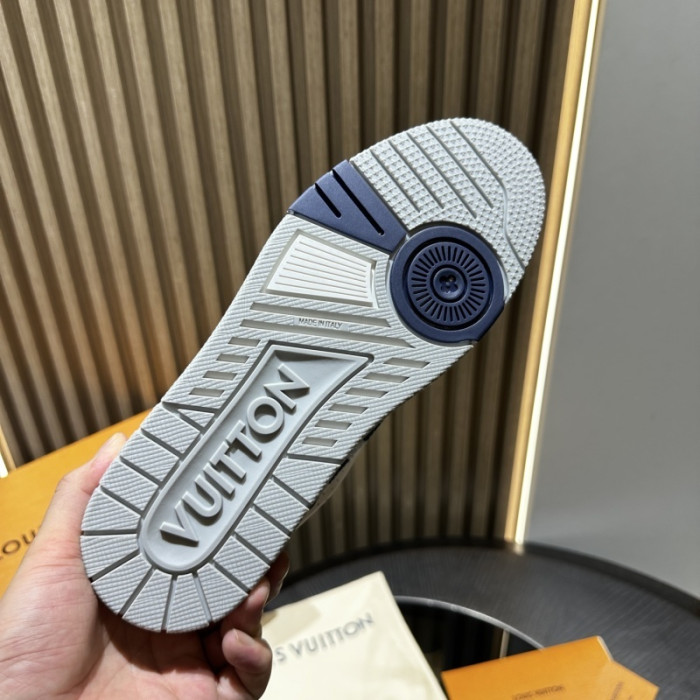LOU1VTON SNEAKER