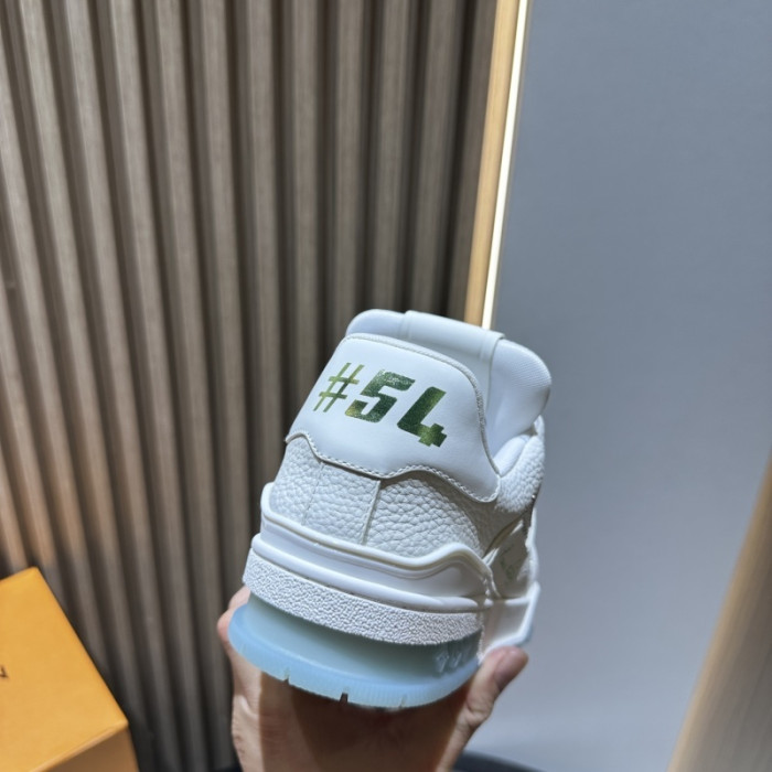LOU1VTON SNEAKER