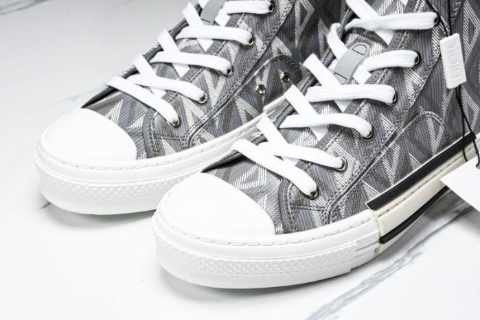 D1OR B23 SNEAKER