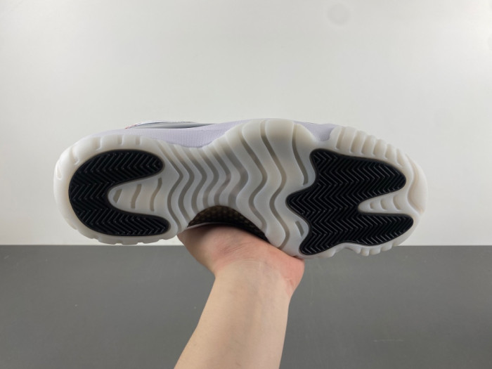 Air Jordan 11 LH0296-400
