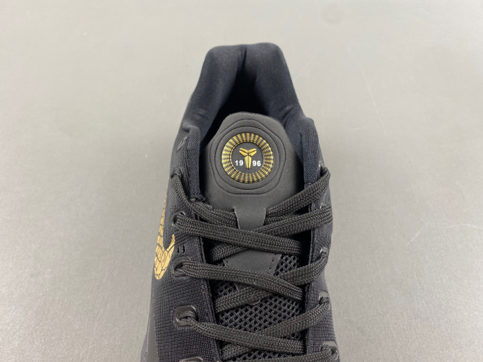 Nike Kobe 9 EM Low 646701-701