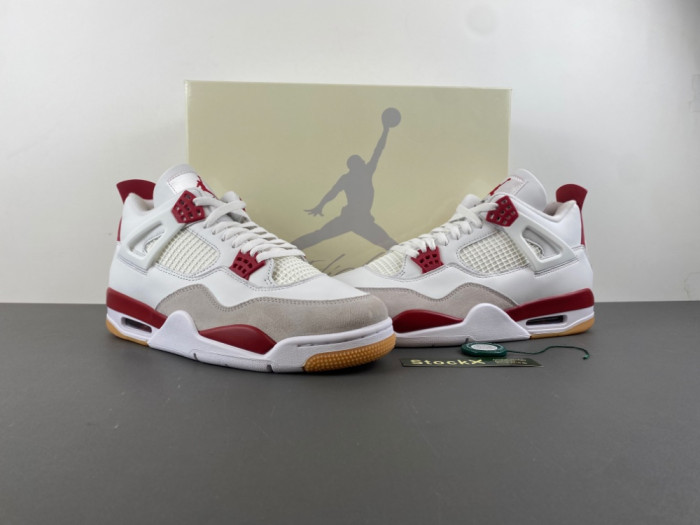 Air Jordan 4 Retro 