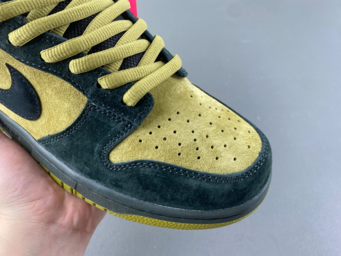 2025 Svp*me x nike dunk low sb camper green hq8487-300