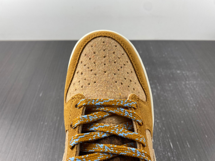 nike dunk low teddy bear dz5350-288