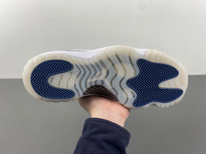 air jordan 11 low "diffused blue" fv5104-104