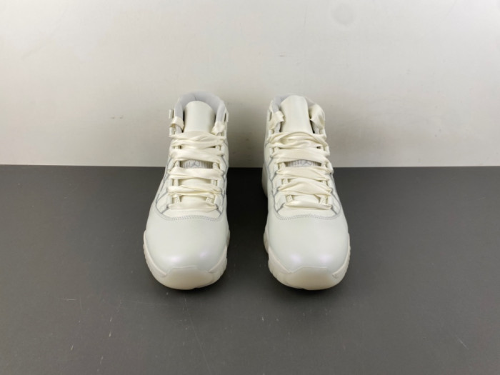 Air Jordan 11 Retro Pearl AR0715-110
