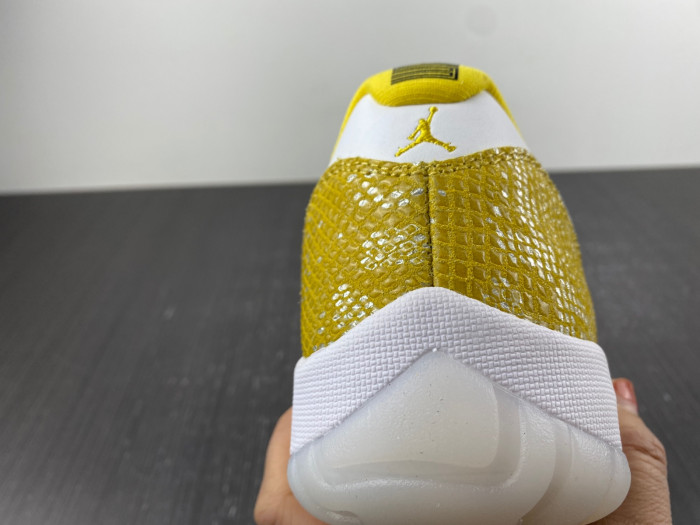 air jordan 11 low “yellow snakeskin” ah7860-107