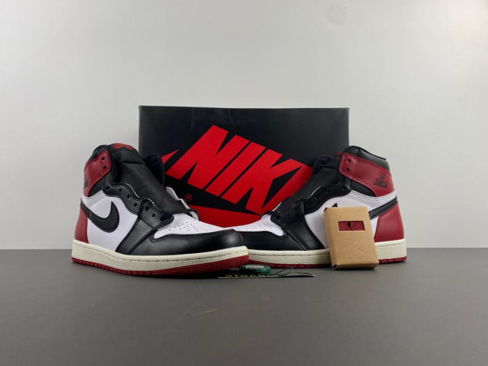 air jordan 1 high og “black toe reimagined” dz5485-106