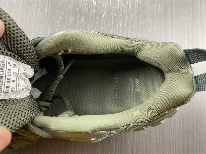 blc* defender sneaker