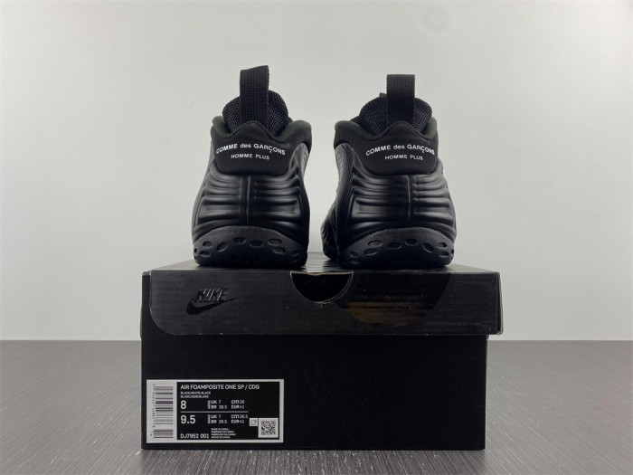 cdg x nike air foamposite one dj7952-001