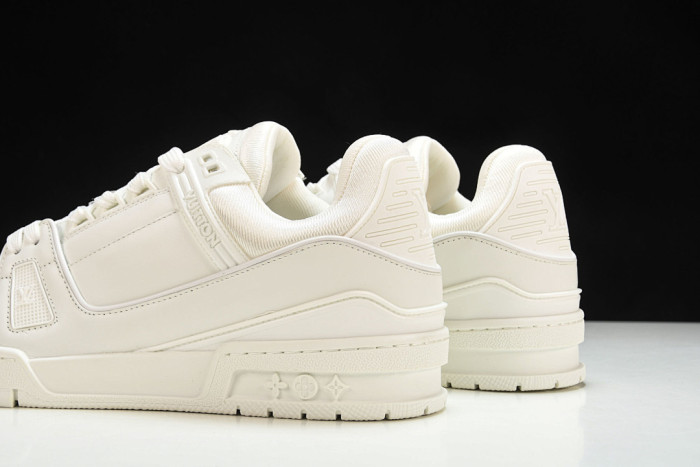 LOU1VTON SNEAKER