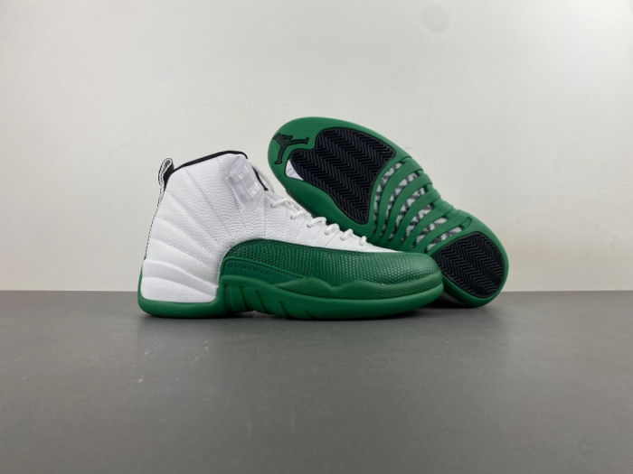 Air Jordan 12“Bucks” CT8013-100