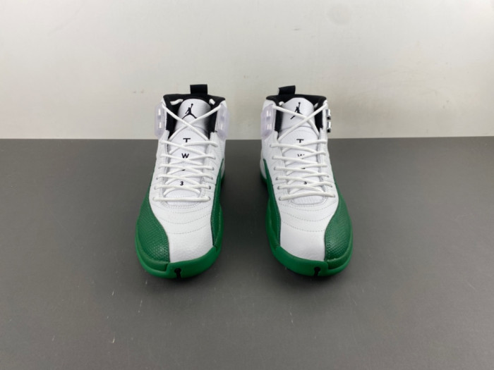 Air Jordan 12“Bucks” CT8013-100