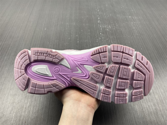 blc* phantom sneaker