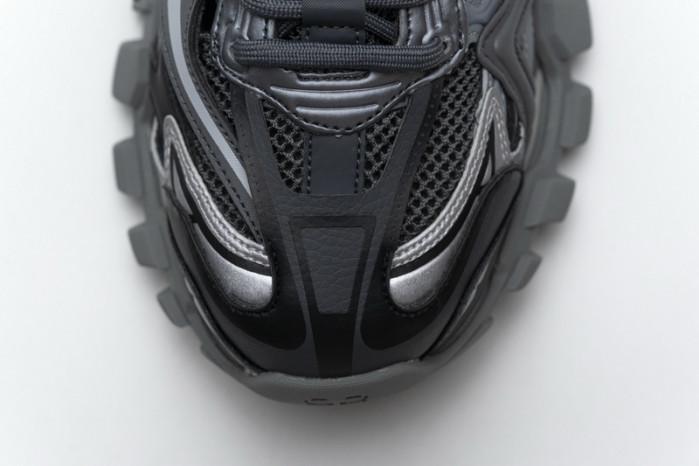 Ba*len*cia*ga track 2 sneaker medium grey 570391 w2gn3 1285