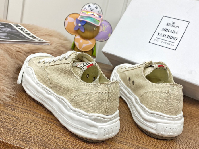 Ma*s*n mihara yasuhiro low-top sneakers mmy-012