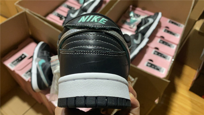 nike sb dunk low Di*m*nd s*pply co black Di*m*nd bv1310-001