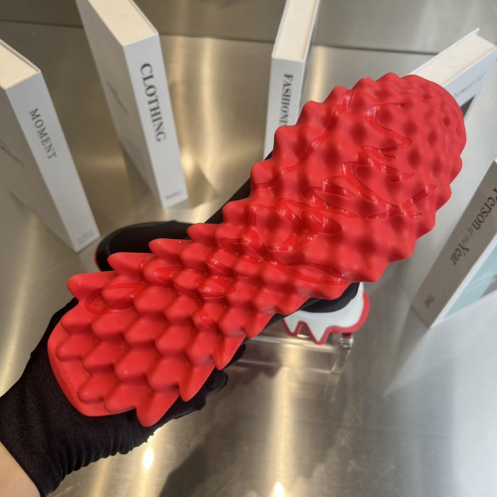 CHRISTIAN LOUBOUT1N Loubishark man (CUSTOMIZE)